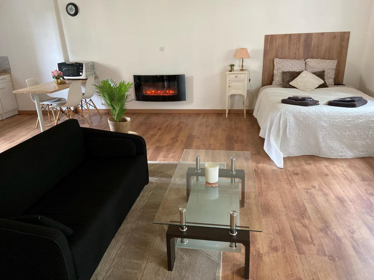 Le Chene: Petit Chalet Cosy Proche De Mulhouse Riedisheim Exterior photo